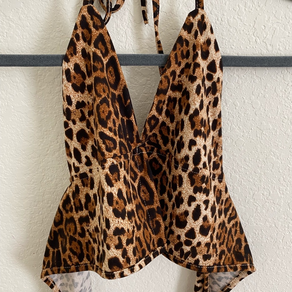 CHEETAH PRINT HALTER TOP